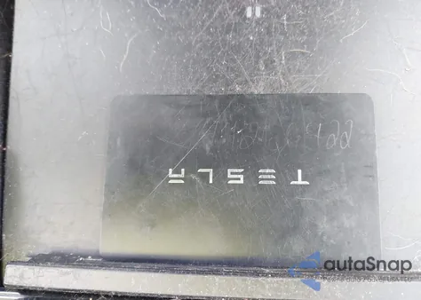 2019 Tesla Model 3 Long Range/Performance z USA, uszkodzony, nr VIN 5YJ3E1EB0KF196993